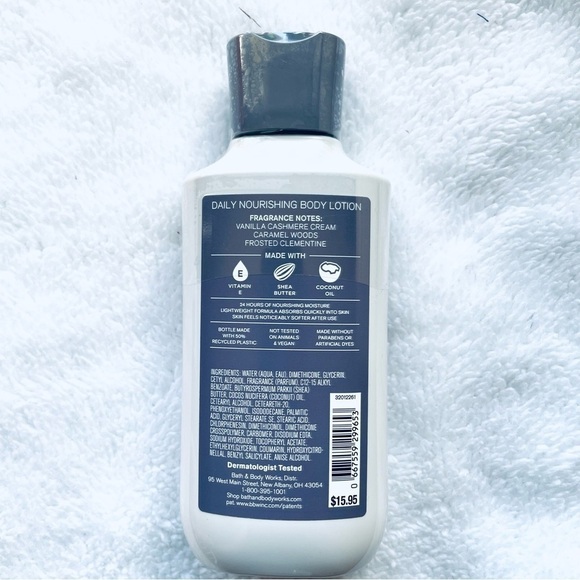 ❄️ NEW Bath & Body Works, Snowflakes & Cashmere Trio, Luxurious Body Care Set ❄️ - Picture 4 of 9